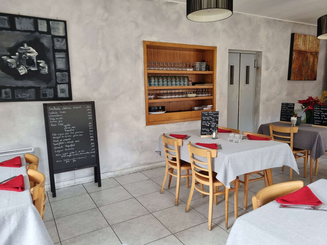 Autre à SAINT-JULIEN-DU-VERDON