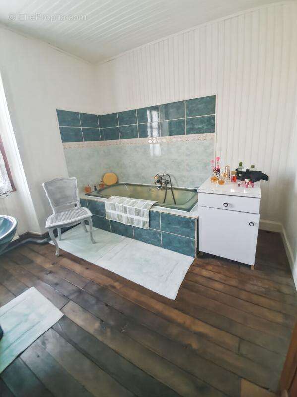 Maison à SAINT-MARCEL