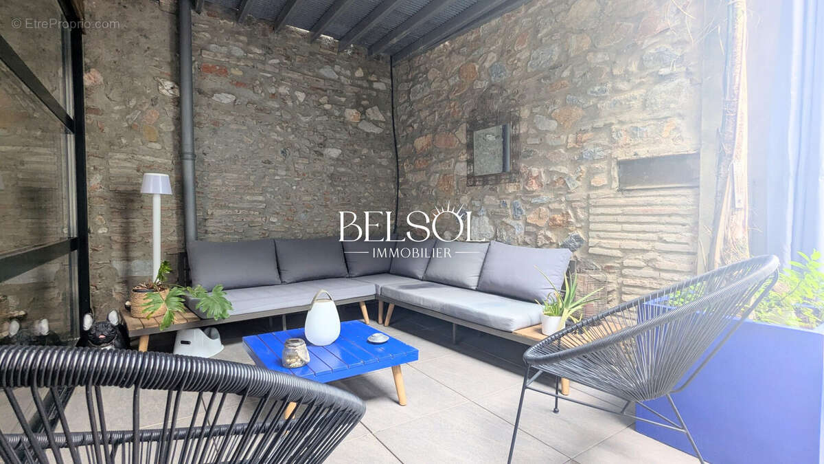 Maison à SAINT-LAURENT-DE-LA-SALANQUE