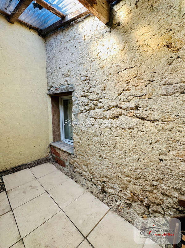 Maison à MINZAC