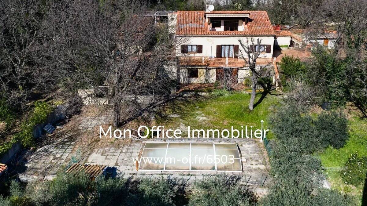 Maison à EGUILLES