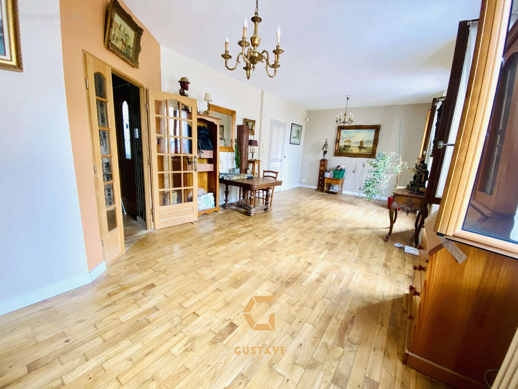 Appartement lumineux 3 pièces 72m2 - Dijon centre ville - photo 2