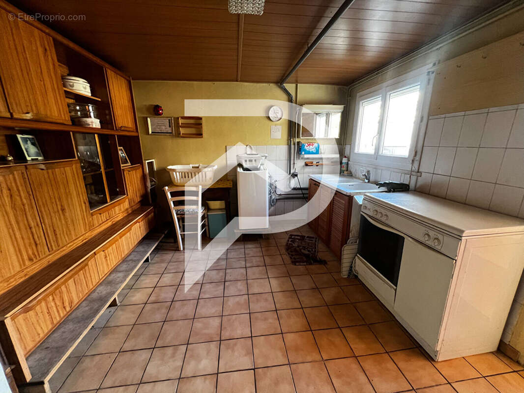 Maison à VIRY-CHATILLON