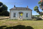 Maison à LA GUERCHE-SUR-L&#039;AUBOIS