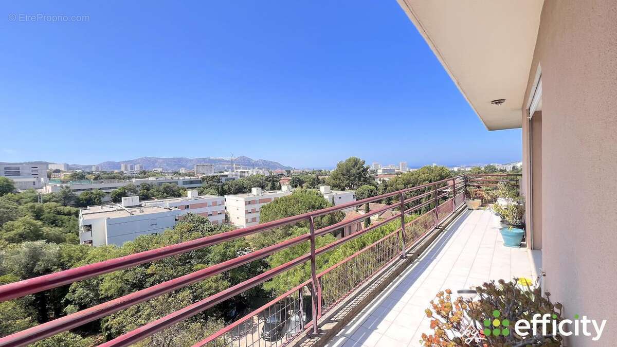 Appartement à MARSEILLE-9E