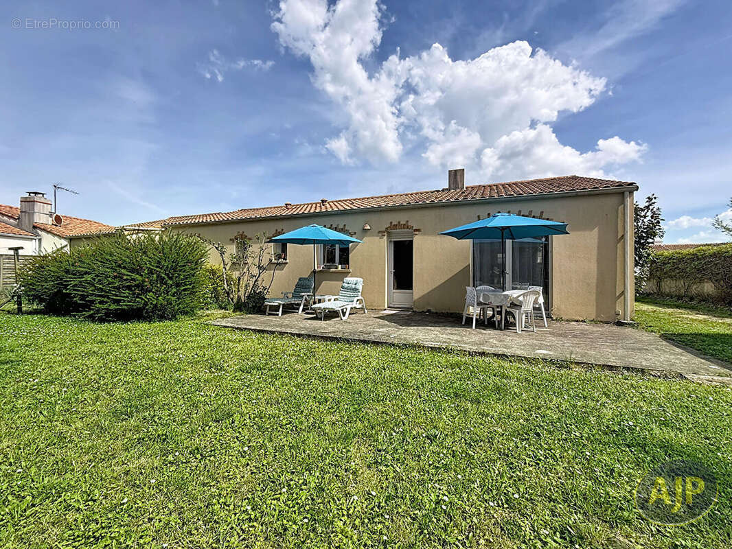 Maison Port Saint Pere 6 pièce(s) 130 m2 - photo 8