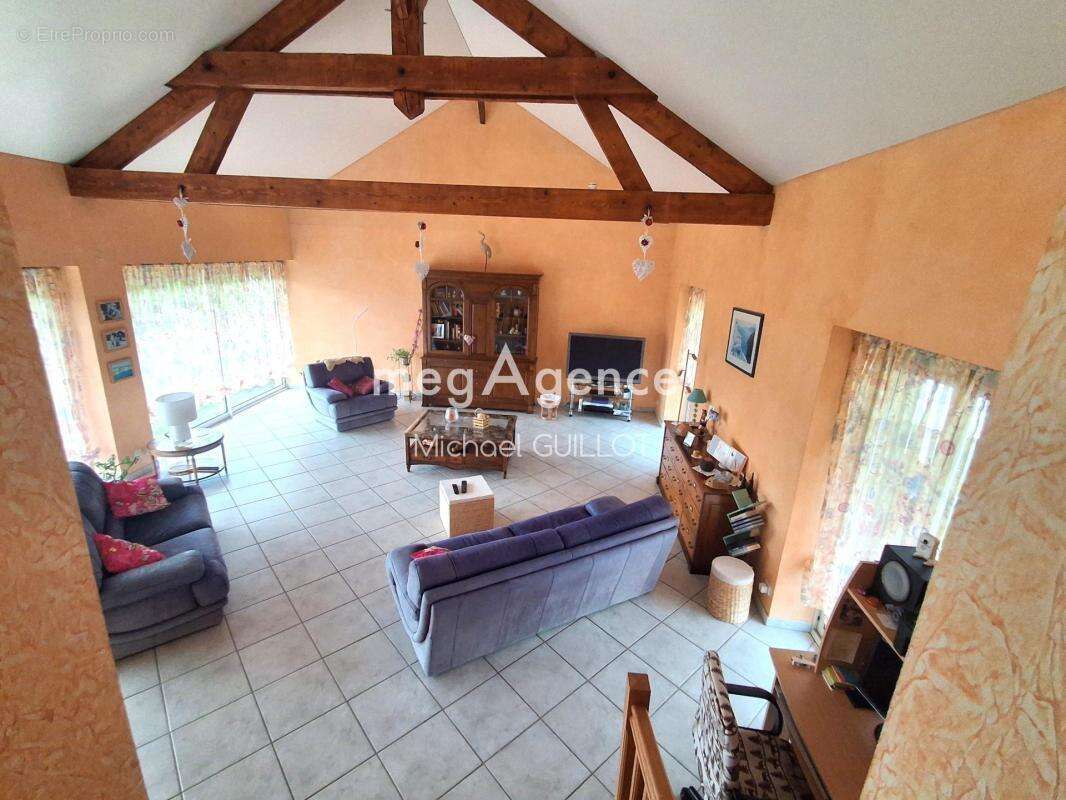 Charmante maison de 155 m² avec panorama exceptionnel - photo 3