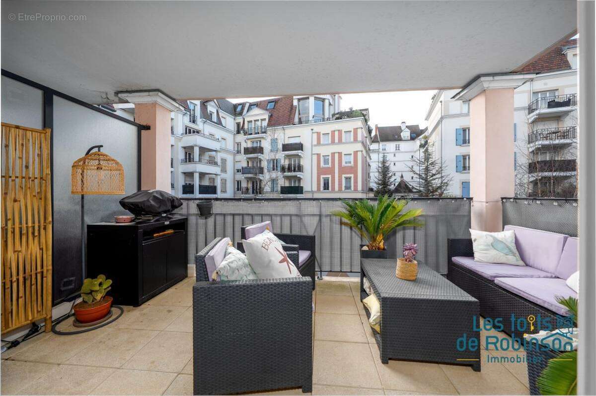 Appartement à LE PLESSIS-ROBINSON