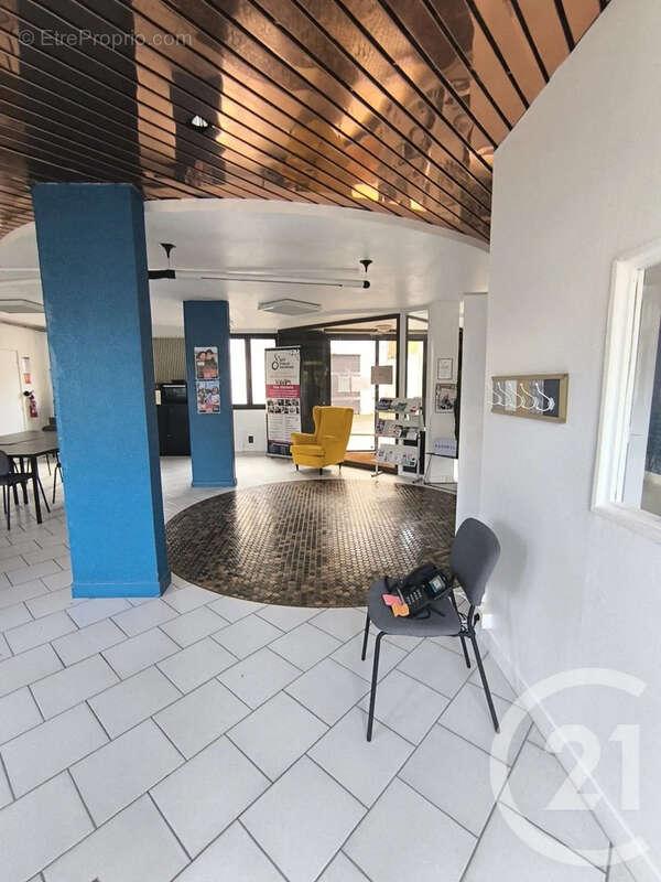 Autre à SAINT-QUENTIN