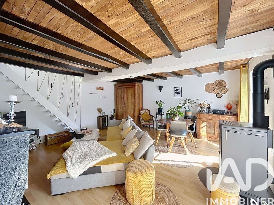 Photo 3 - Maison à SAINT-PIERRE-D'AMILLY