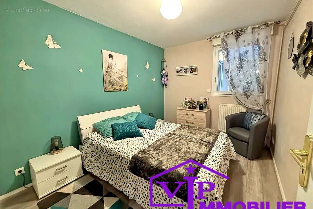 Appartement à PETIT-COURONNE