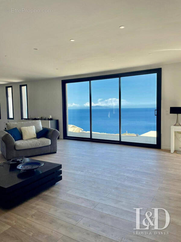 Maison à SAN-MARTINO-DI-LOTA