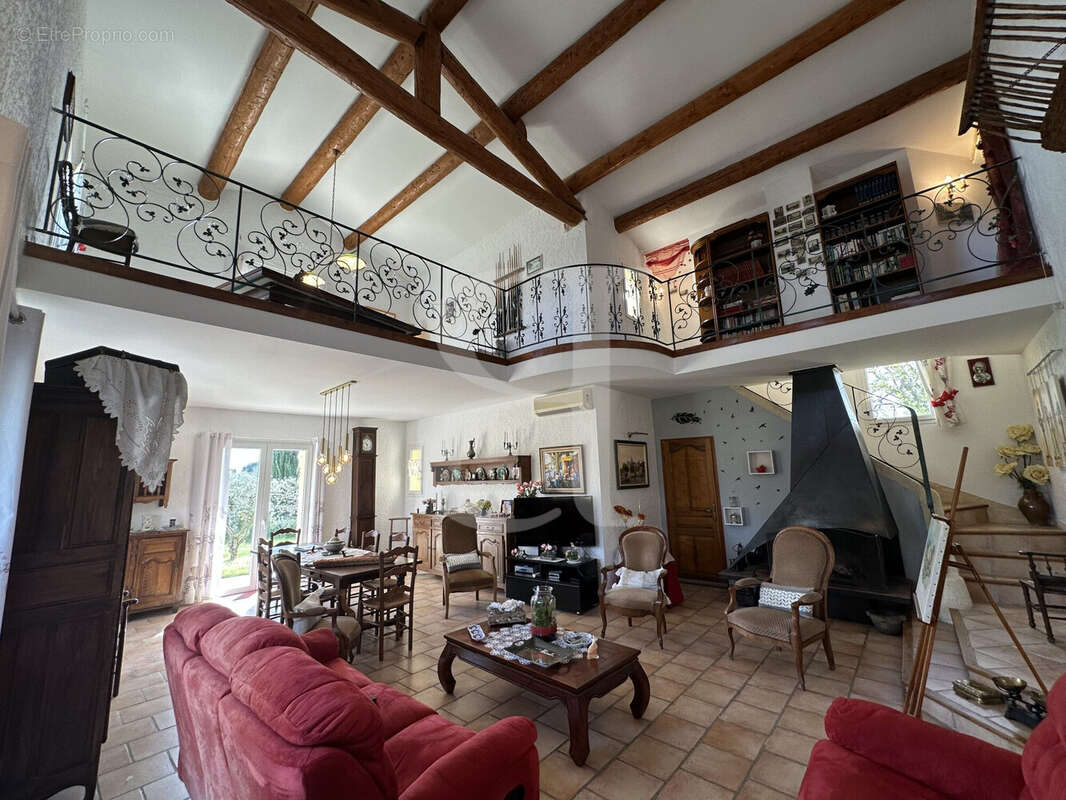 Maison à VAISON-LA-ROMAINE