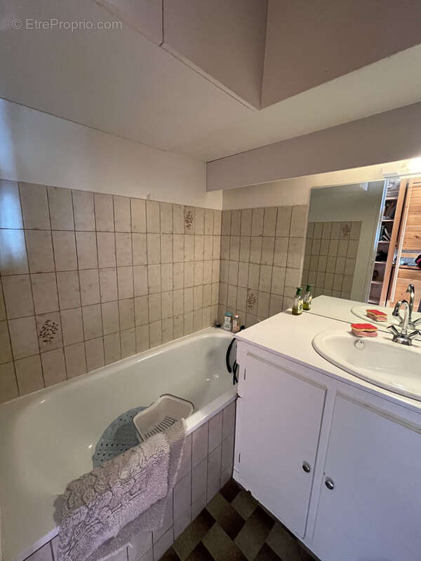 Appartement à LAVEISSIERE