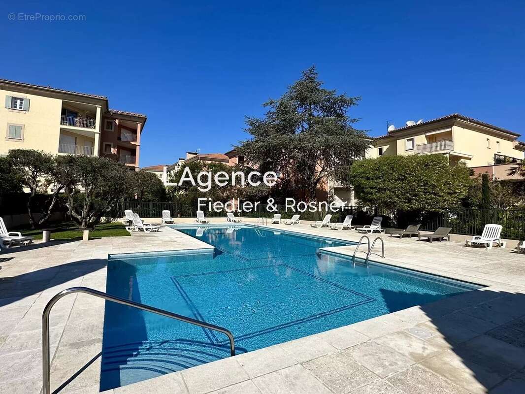 Appartement à SAINT-TROPEZ