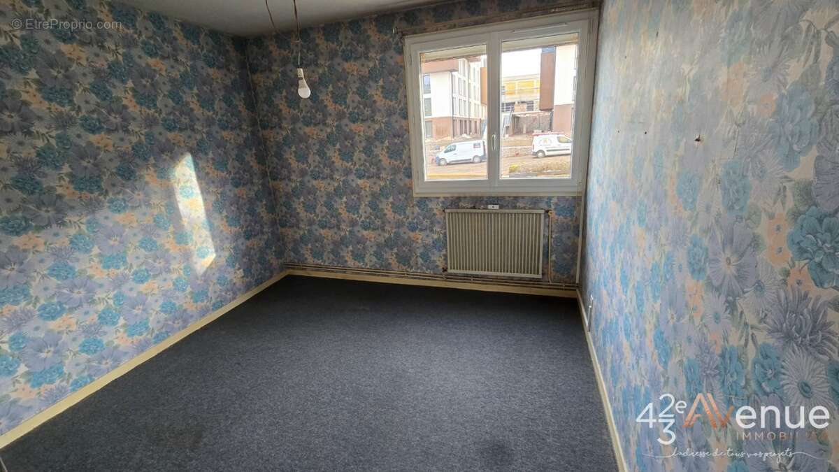 Appartement à SAINT-ETIENNE