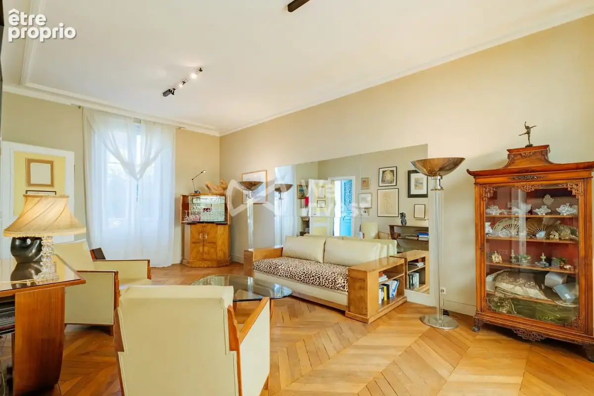 Maison 8 pièces 230 m² à vendre à Coulommiers (77120) - photo 5