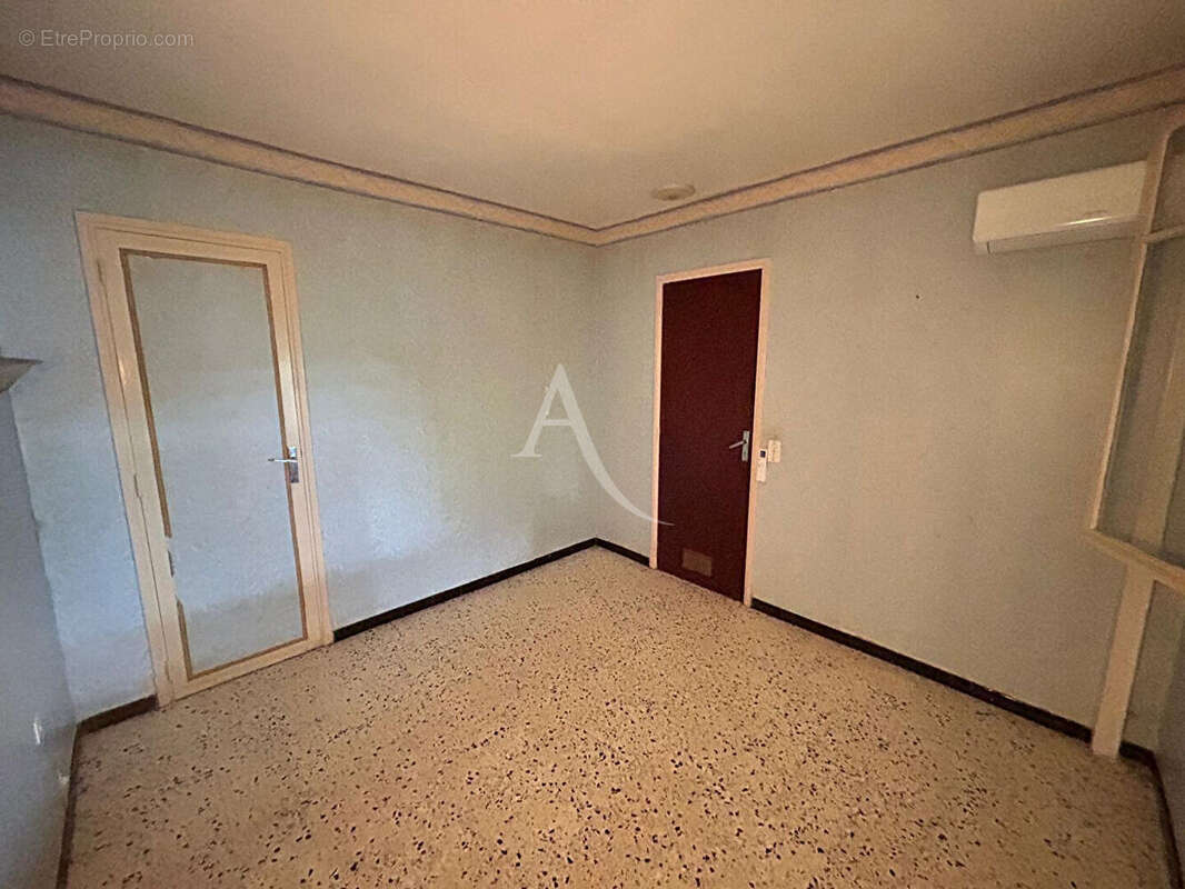 Maison à rénover t4 située entre Narbonne et Lézignan Corbieres - photo 7