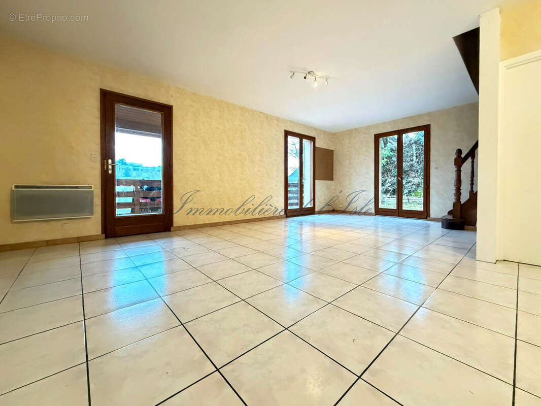 Appartement à CHAMPCEVINEL