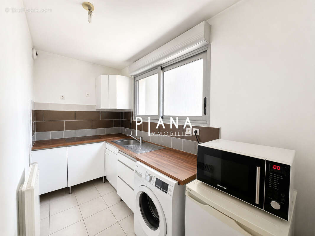 Appartement à MARSEILLE-1E