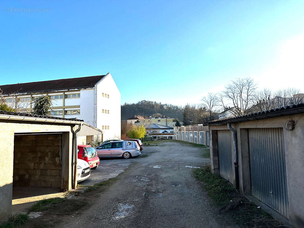 Parking à BESANCON