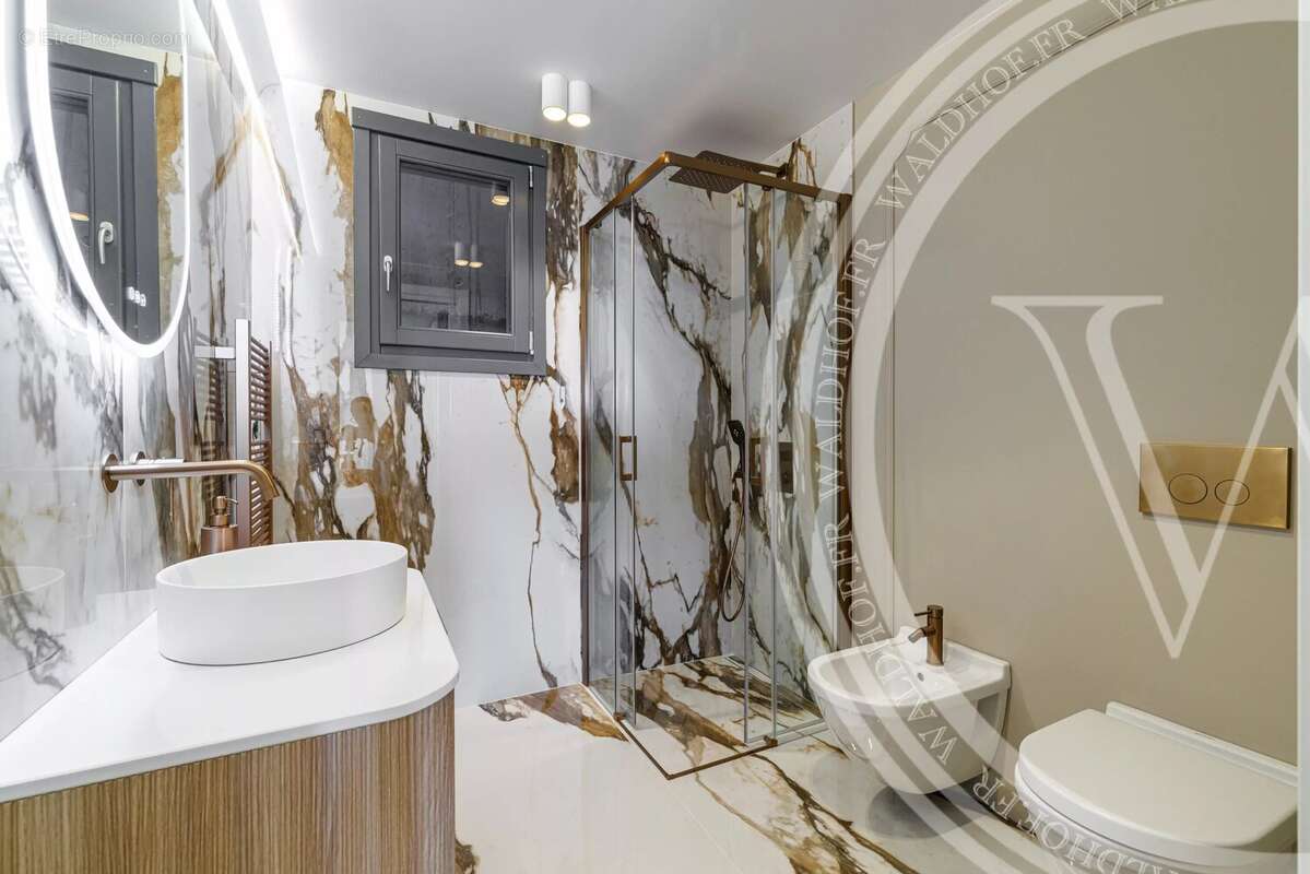 Duplex clé en main récemment rénové avec vue mer panoramique à Roquebrune-Cap-Martin - photo 13
