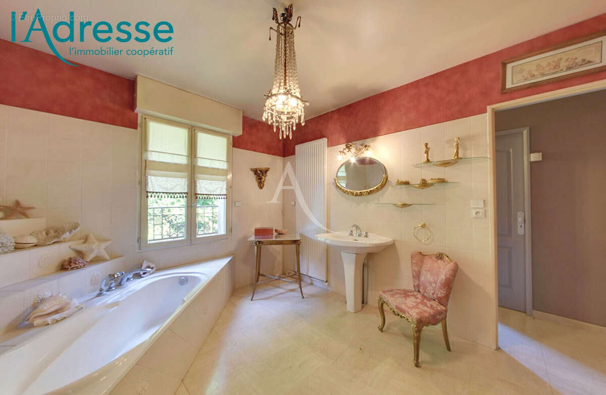 Maison à NOISY-LE-GRAND