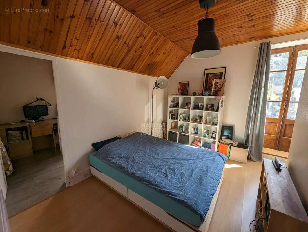 Maison à SAINT-LAURENT-DU-PONT