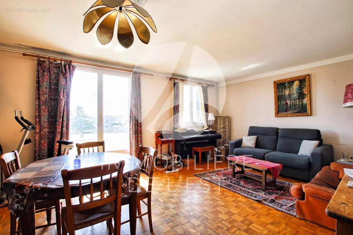 Appartement à LYON-8E