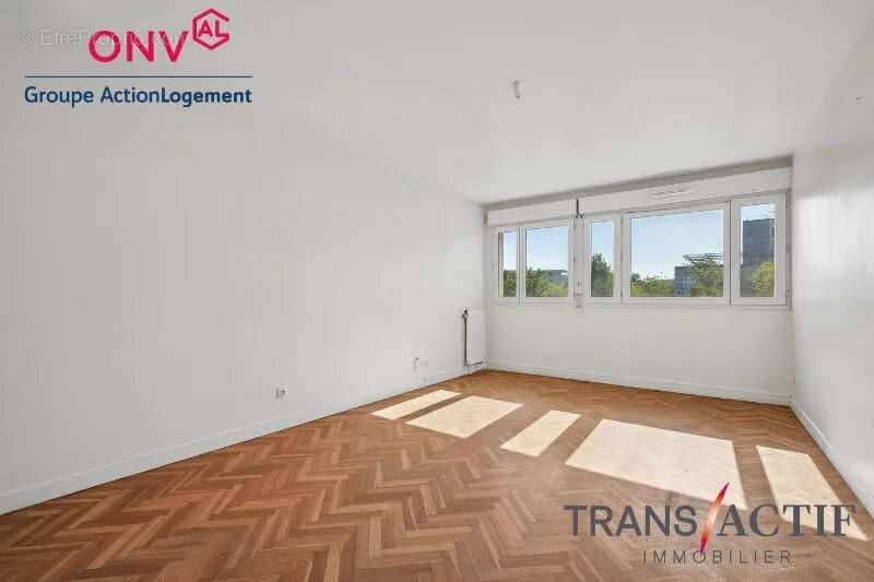 Appartement à SAINT-CYR-L'ECOLE