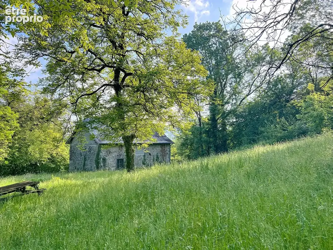Appartement à REBENACQ