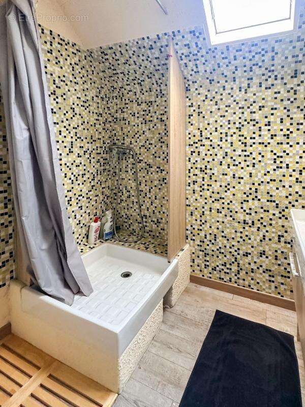 Maison à YVRE-L&#039;EVEQUE