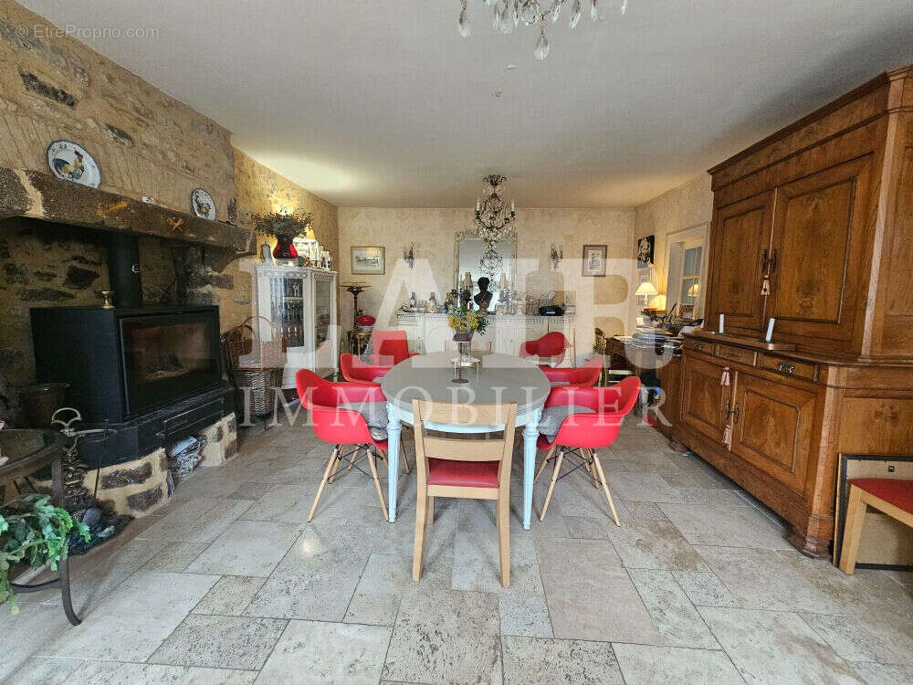 Maison à FRESNAY-SUR-SARTHE