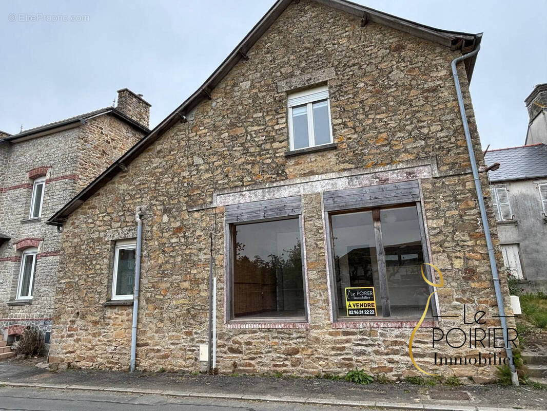 Maison à PLUMAUGAT