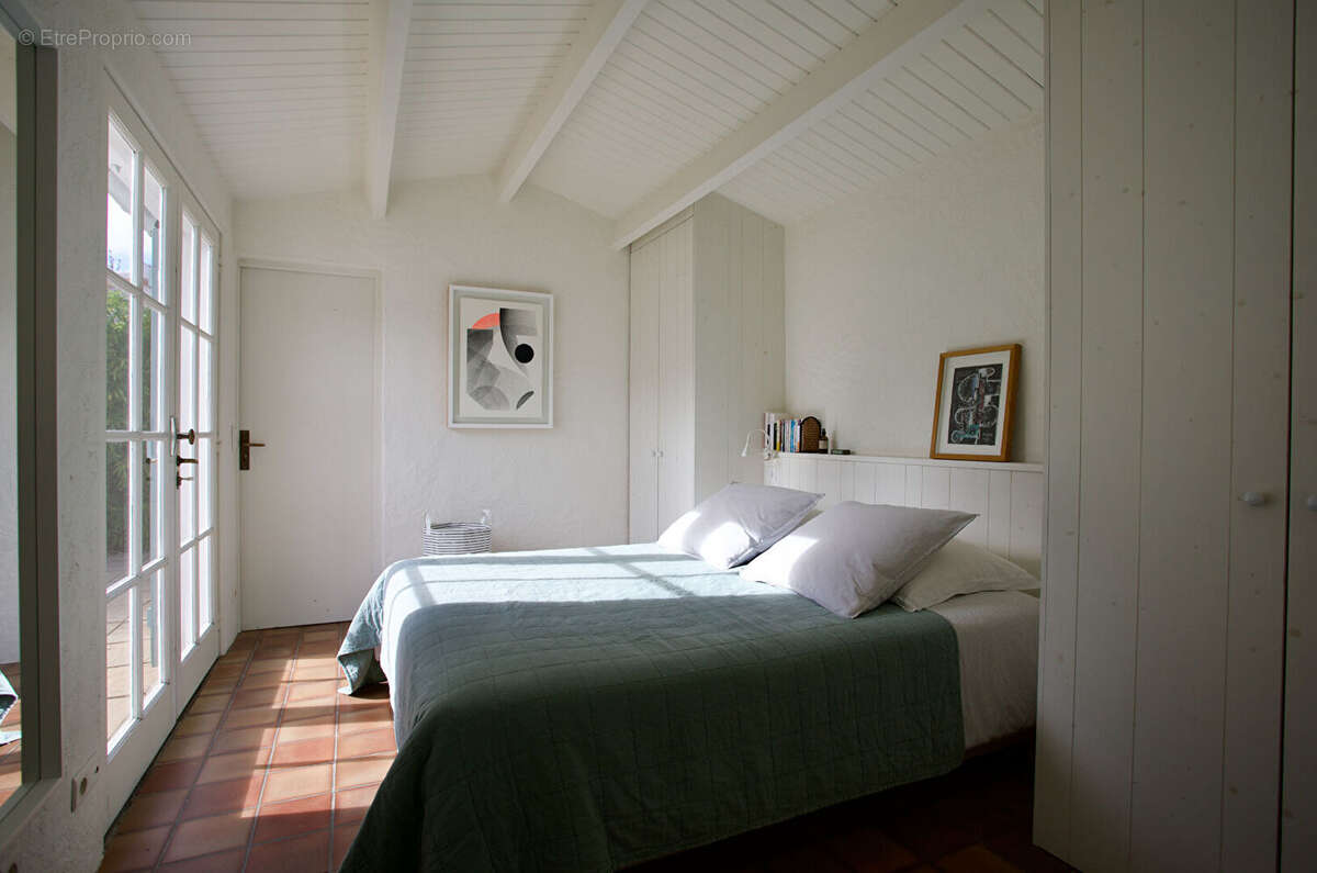 Maison à LES PORTES-EN-RE