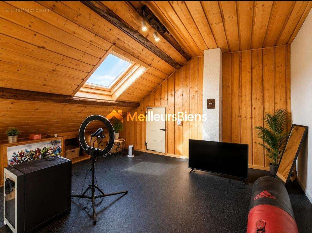Appartement à SAINT-GENIS-POUILLY
