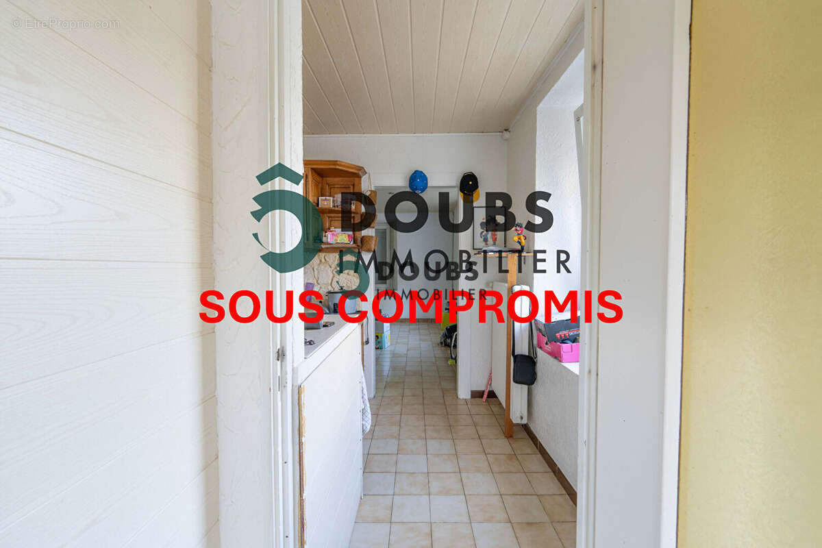 Maison à GUYANS-VENNES