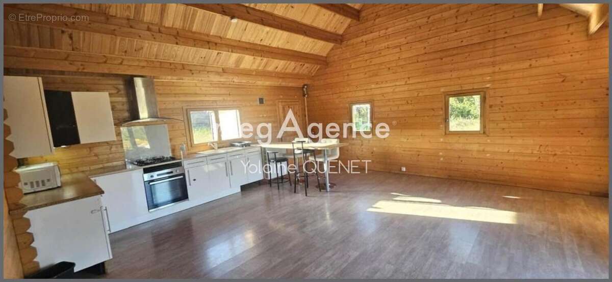 Maison à SAINT-HIPPOLYTE