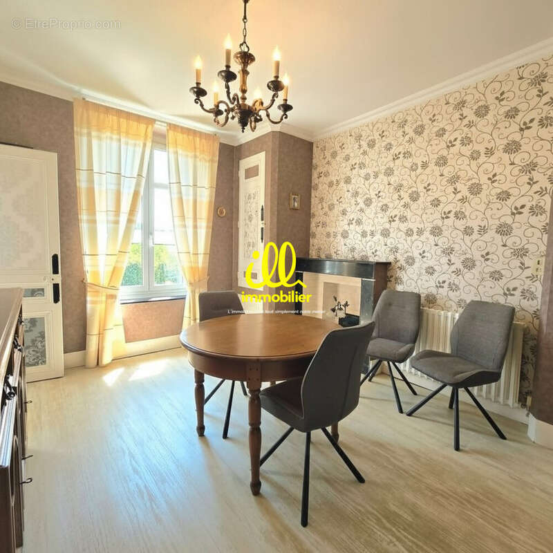 Maison 93 m² à Charleville-Mezieres  - photo 4