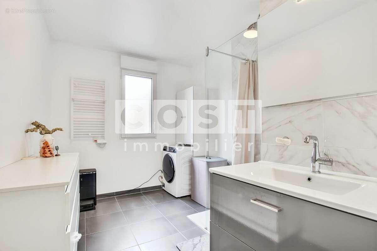 Appartement à BOIS-COLOMBES