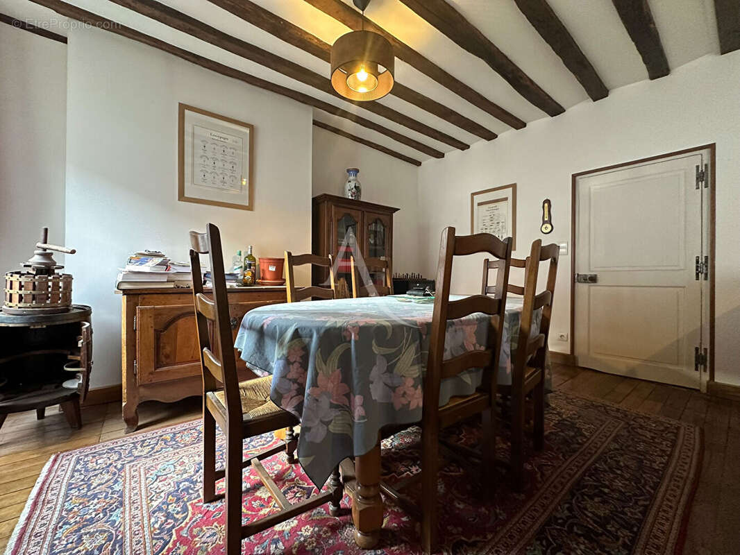 Appartement à MENETOU-SALON