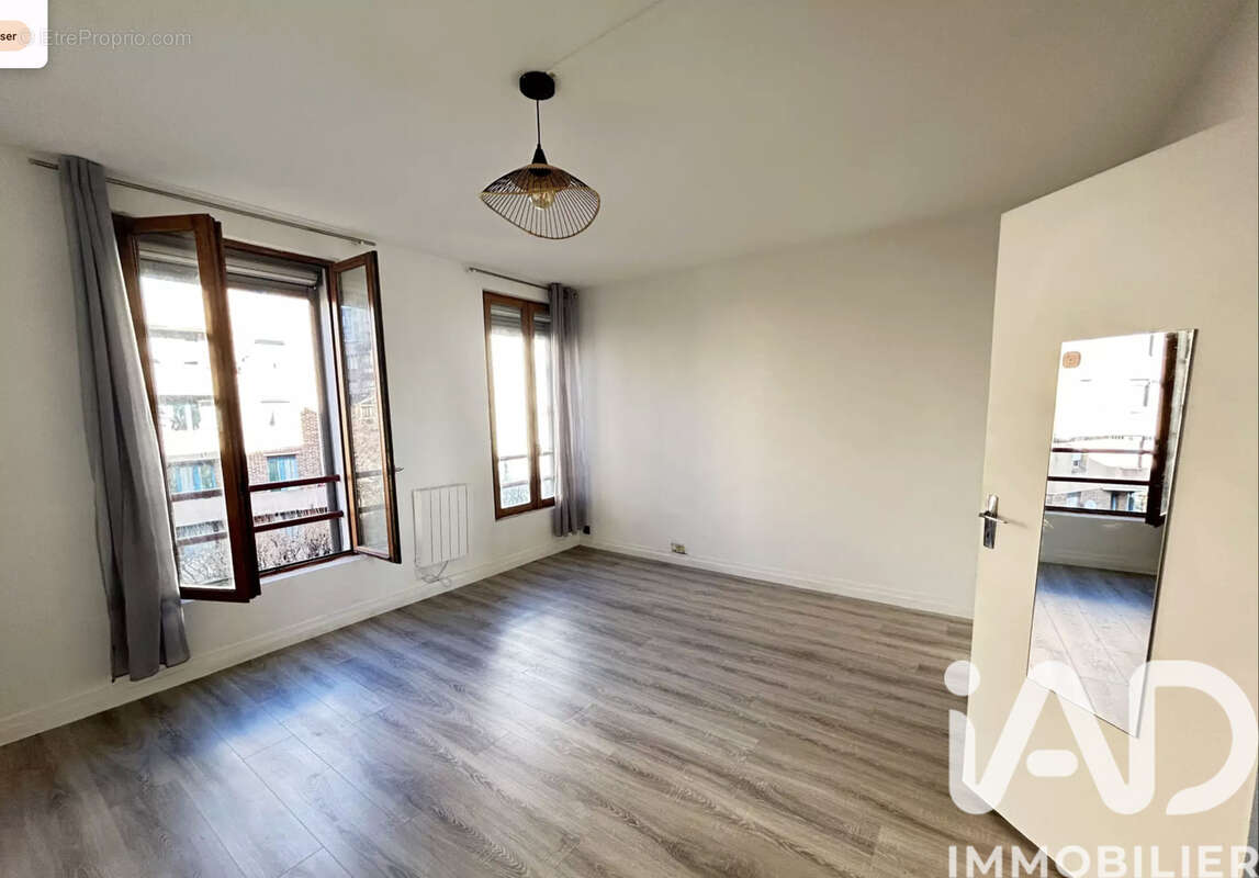 Photo 2 - Appartement à IVRY-SUR-SEINE