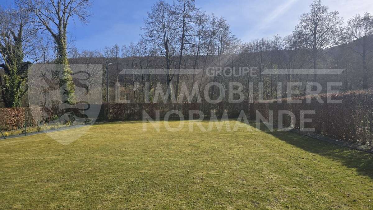 Maison à PONT-DE-L&#039;ARCHE