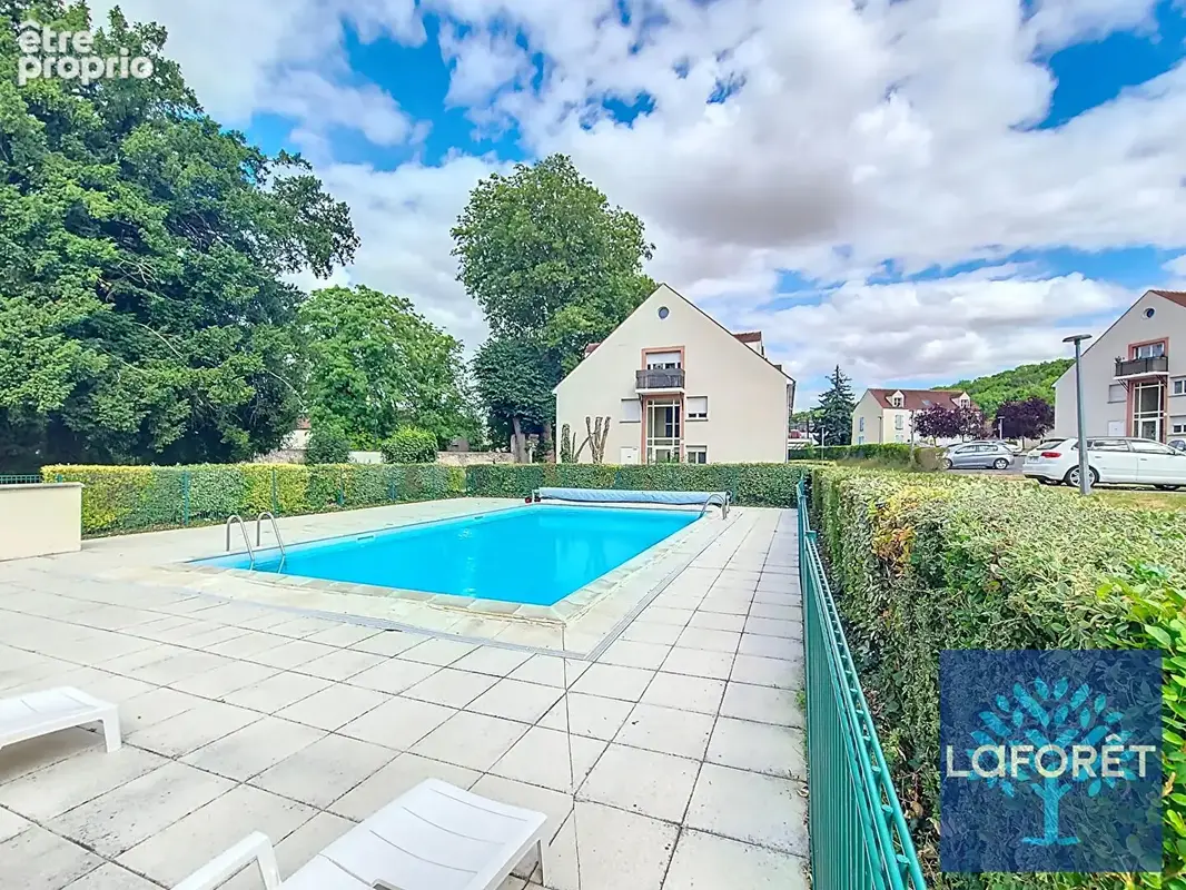 Etampes - appartement 3 pièces avec 2 terrasses, piscine et parkings - photo 8