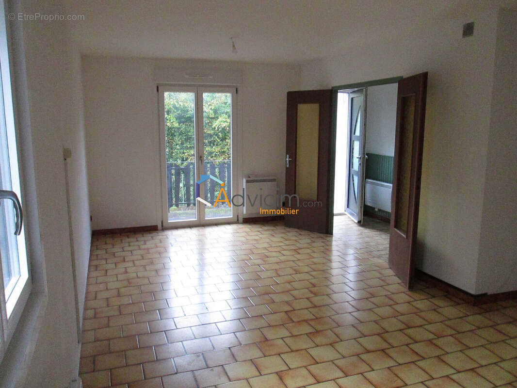 Maison à CLAIREGOUTTE