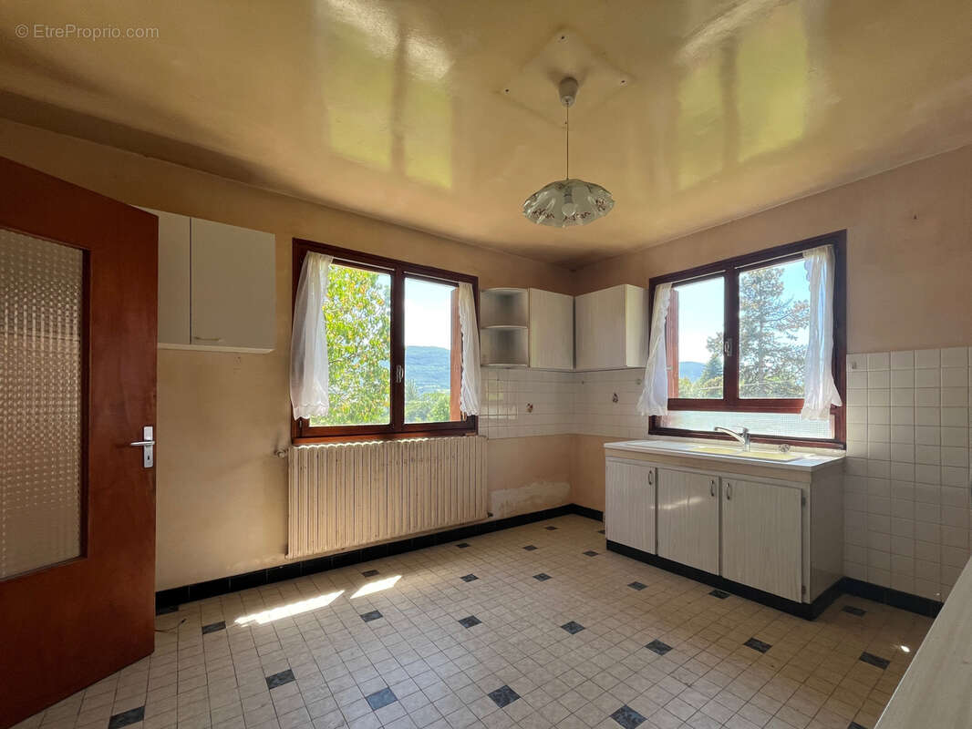 Maison à CORBONOD