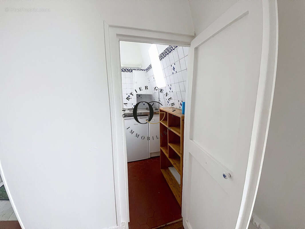 Appartement à PARIS-14E