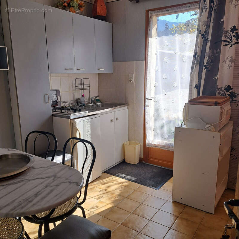 Maison à CORNILLAC