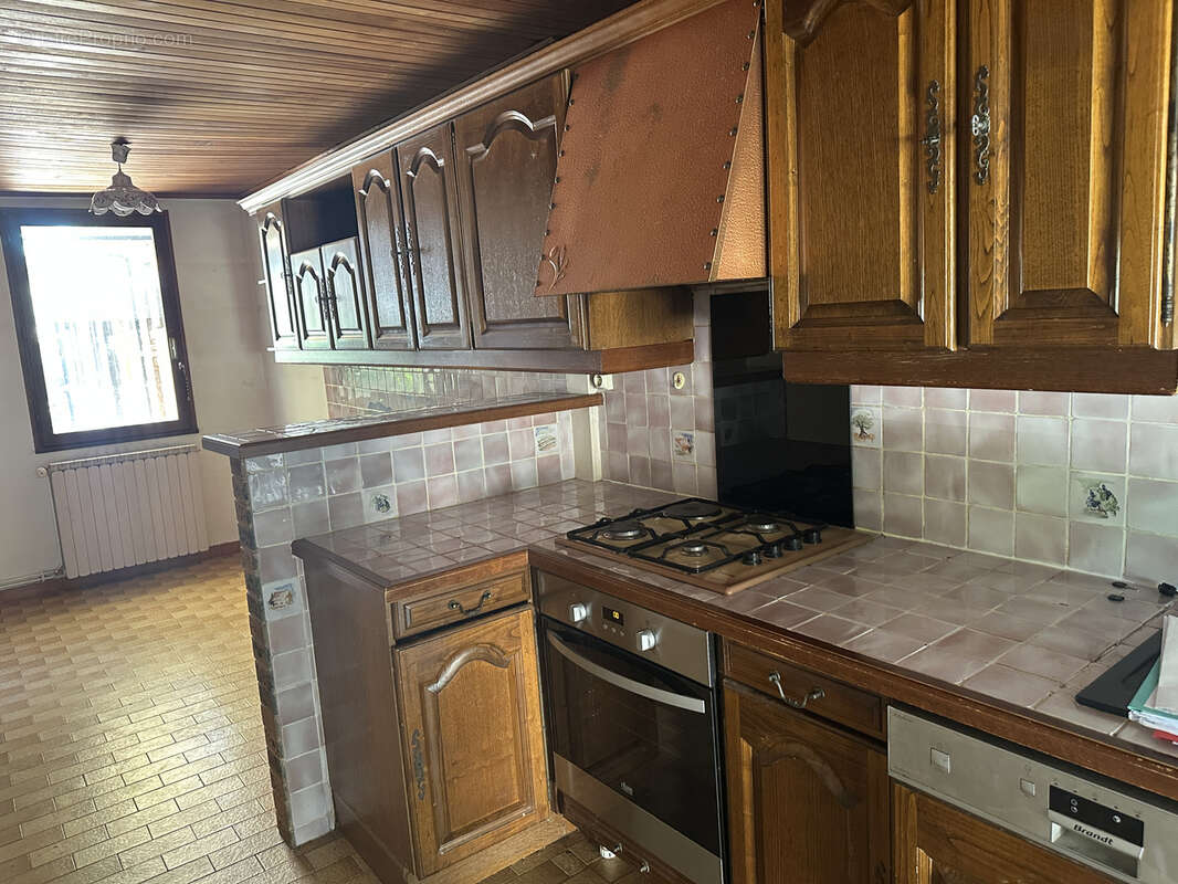 secteur RESIDENTIEL RECHERCHE BAS FARON - CALME - sur  390 m2 hab 72 m2 + grand sous-sol + grenier - photo 9