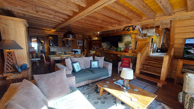 Maison à CHANTELOUVE